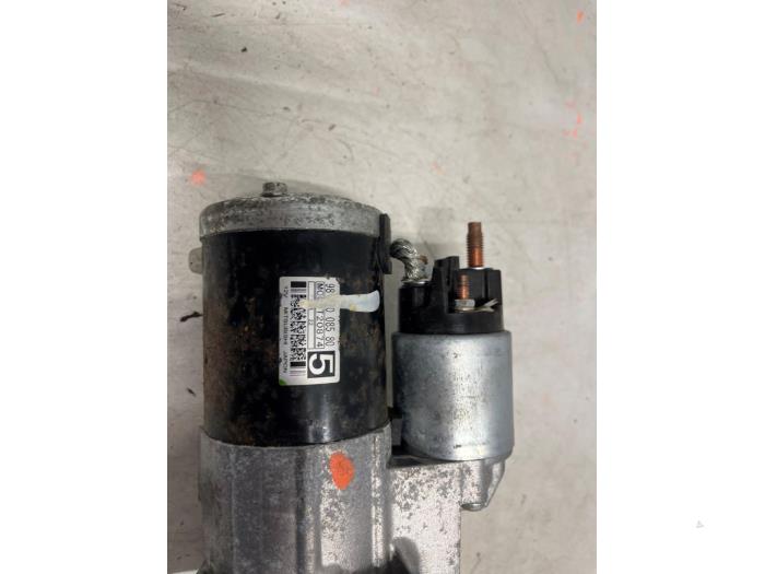 Startmotor van een Citroën Jumpy 2.0 Blue HDI 150 2022