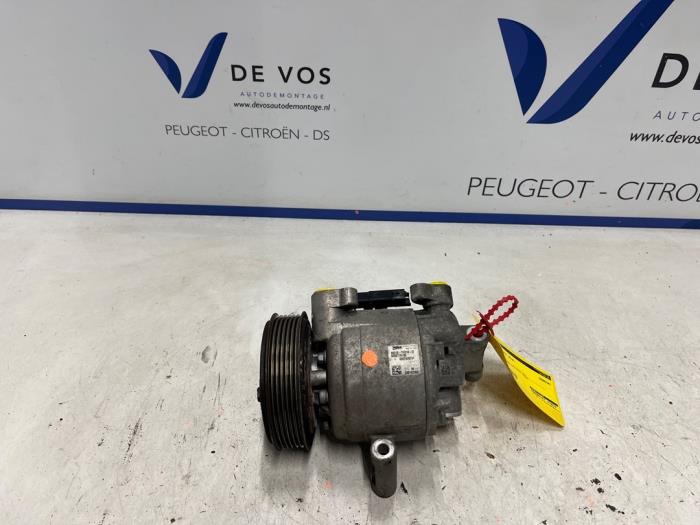 Gebruikte Aircopomp Peugeot 108 1.0 12V Prijs € 160,00 Margeregeling aangeboden door De Vos Onderdelen