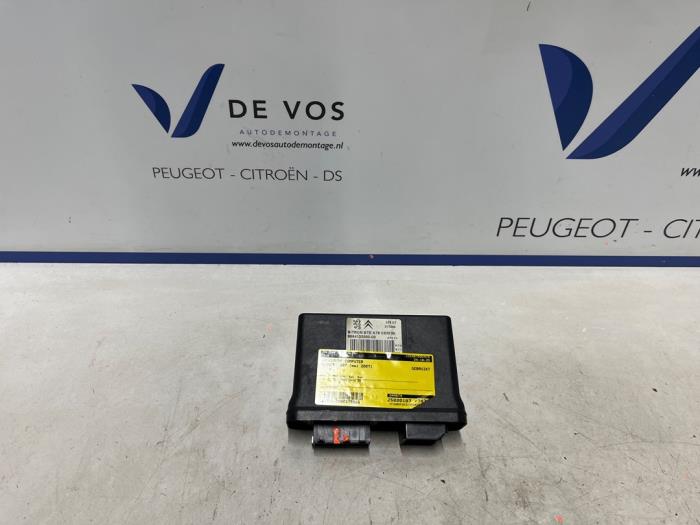 Gebruikte Cabriokap computer Peugeot 207 CC (WB) 1.6 16V Prijs € 160,00 Margeregeling aangeboden door De Vos Onderdelen