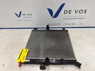 Gebruikte Radiateur Peugeot 208 II (UB/UH/UP) 1.2 Vti 12V PureTech 75 Prijs € 100,00 Margeregeling aangeboden door De Vos Onderdelen
