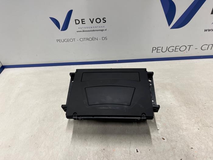 Gebruikte Head-up display Citroen C4 Berline (BA/BB/BC) 1.2 PureTech 130 12V Prijs € 250,00 Margeregeling aangeboden door De Vos Onderdelen
