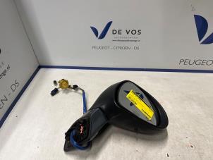 Gebruikte Buitenspiegel rechts Peugeot 308 (4A/C) 1.6 16V THP 150 Prijs € 80,00 Margeregeling aangeboden door De Vos Onderdelen