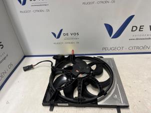 Gebruikte Windtunnel Opel Corsa F (UB/UH/UP) 1.2 12V 75 Prijs € 160,00 Margeregeling aangeboden door De Vos Onderdelen