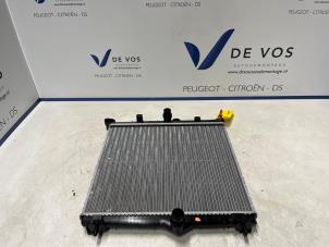 Gebruikte Radiateur Opel Corsa F (UB/UH/UP) 1.2 12V 75 Prijs € 100,00 Margeregeling aangeboden door De Vos Onderdelen