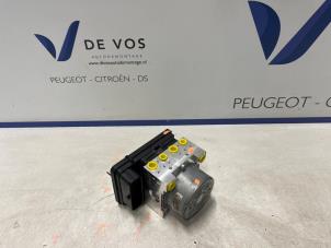 Gebruikte ABS Pomp Opel Corsa F (UB/UH/UP) 1.2 12V 75 Prijs € 350,00 Margeregeling aangeboden door De Vos Onderdelen