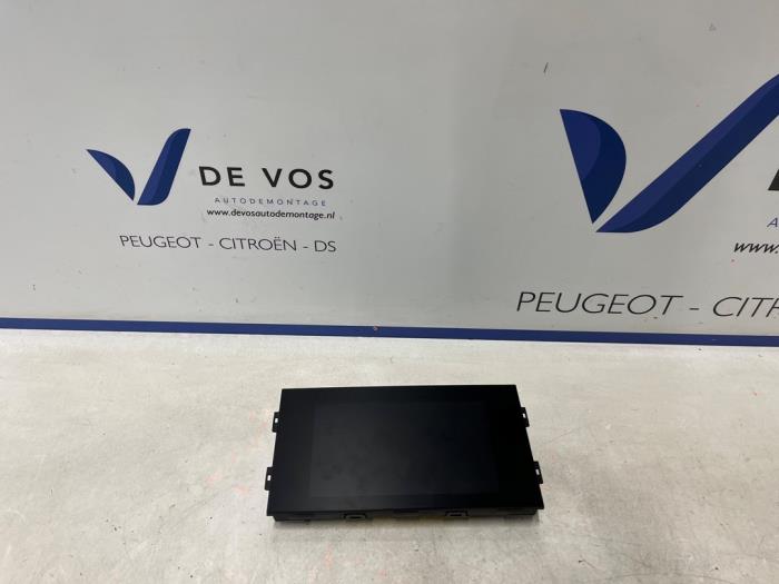 Gebruikte Display Interieur Opel Corsa F (UB/UH/UP) 1.2 12V 75 Prijs € 300,00 Margeregeling aangeboden door De Vos Onderdelen