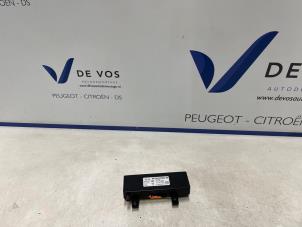Gebruikte Telefoon interface Peugeot 5008 I (0A/0E) 1.6 HDiF 16V Prijs € 160,00 Margeregeling aangeboden door De Vos Onderdelen