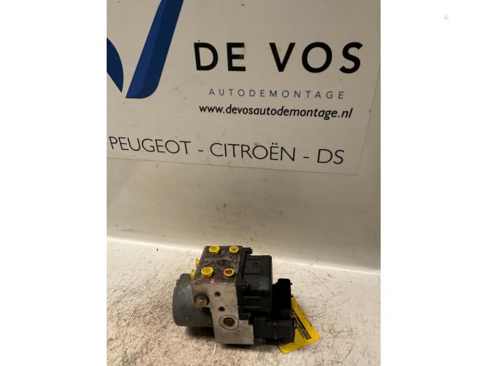 Gebruikte ABS Pomp Peugeot 306 (7A/C/S) 1.6i XR,XT,ST Prijs € 90,00 Margeregeling aangeboden door De Vos Onderdelen