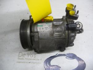 Gebruikte Aircopomp Peugeot 407 (6C/J) 2.7 HDi V6 24V Prijs € 200,00 Margeregeling aangeboden door De Vos Onderdelen