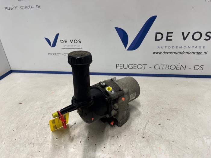 Gebruikte Pomp Servo Citroen Berlingo 1.6 BlueHDI 100 Prijs € 250,00 Margeregeling aangeboden door De Vos Onderdelen