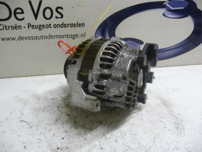 Dynamo van een Citroën Xantia Break (X2) 1.9 TD X,SX 1998
