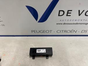 Gebruikte Telefoon interface Citroen C3 (SX/SW) 1.2 12V e-THP PureTech 110 Prijs € 160,00 Margeregeling aangeboden door De Vos Onderdelen