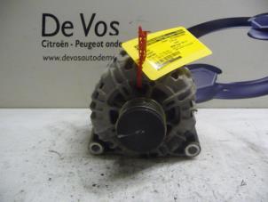 Gebruikte Dynamo Peugeot Partner Tepee (7A/B/C/D/E/F/G/J/P/S) 1.6 HDI 75 16V Phase 1 Prijs € 100,00 Margeregeling aangeboden door De Vos Onderdelen
