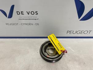 Gebruikte Poelie Krukas Citroen DS 5 Prijs € 55,00 Margeregeling aangeboden door De Vos Onderdelen