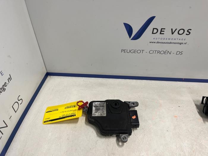 Gebruikte Computer Automatische Bak Citroen C4 Berline (BA/BB/BC) 1.2 PureTech 130 12V Prijs € 200,00 Margeregeling aangeboden door De Vos Onderdelen
