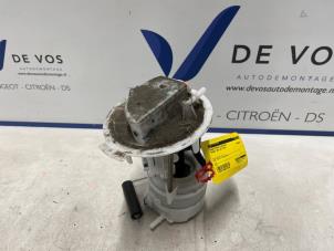 Gebruikte Tank element Pomp Peugeot 508 (F3/FB/FH/FP) 1.6 16V Hybrid 225 Prijs € 225,00 Margeregeling aangeboden door De Vos Onderdelen