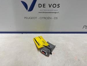 Gebruikte Camera voorzijde Opel Mokka 1.2 Turbo 12V Prijs € 225,00 Margeregeling aangeboden door De Vos Onderdelen