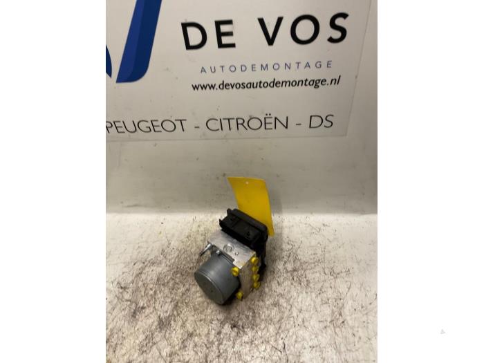 Gebruikte ABS Pomp Citroen C1 1.0 12V Prijs € 90,00 Margeregeling aangeboden door De Vos Onderdelen