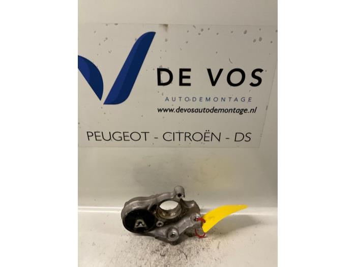 Gebruikte Motorrubber Peugeot RCZ (4J) 1.6 16V THP R Prijs € 60,00 Margeregeling aangeboden door De Vos Onderdelen