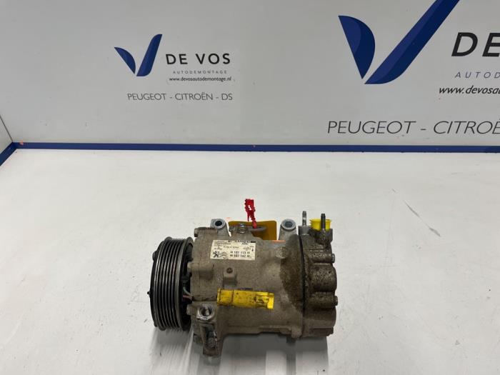 Gebruikte Pomp Airco Opel Movano 2.2 D 140 Prijs € 160,00 Margeregeling aangeboden door De Vos Onderdelen