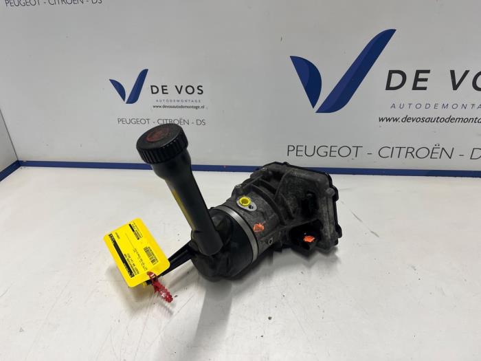 Gebruikte Pomp Servo Peugeot 308 (4A/C) 1.6 16V GTI Prijs € 150,00 Margeregeling aangeboden door De Vos Onderdelen