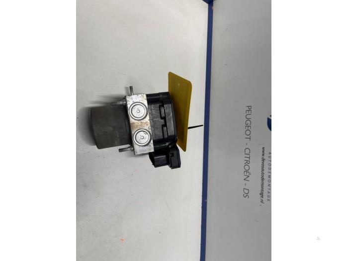Gebruikte ABS Pomp Peugeot Boxer (U9) 2.0 BlueHDi 130 Prijs € 350,00 Margeregeling aangeboden door De Vos Onderdelen