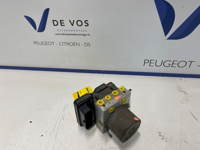 Gebruikte ABS Pomp Peugeot Boxer (U9) 2.0 BlueHDi 160 Prijs € 350,00 Margeregeling aangeboden door De Vos Onderdelen