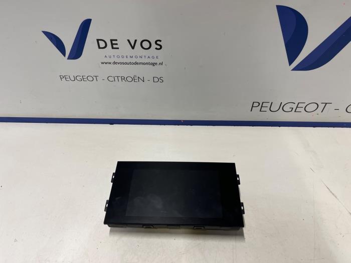 Gebruikte Display Interieur Opel Corsa F (UB/UH/UP) 1.2 12V 75 Prijs € 300,00 Margeregeling aangeboden door De Vos Onderdelen