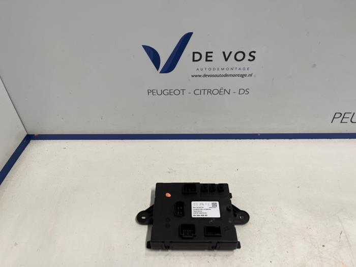 Gebruikte Computer Diversen DS Automobiles DS 7 1.6 16V E-Tense 300 4x4 Prijs € 70,00 Margeregeling aangeboden door De Vos Onderdelen