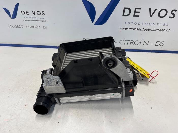 Gebruikte Intercooler DS Automobiles DS 7 1.6 16V E-Tense 300 4x4 Prijs € 160,00 Margeregeling aangeboden door De Vos Onderdelen