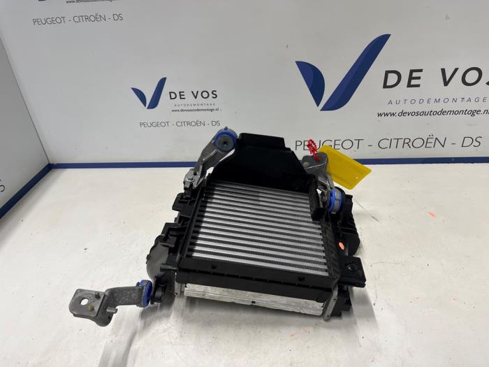 Gebruikte Intercooler Opel Astra L (F3/FB/FM/FP) 1.6 Plug-in Hybrid Turbo 16V Prijs € 160,00 Margeregeling aangeboden door De Vos Onderdelen