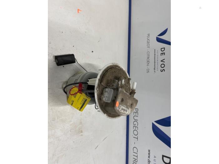 Gebruikte Tank element Pomp Citroen Berlingo Multispace 1.2 12V PureTech 110 Prijs € 160,00 Margeregeling aangeboden door De Vos Onderdelen