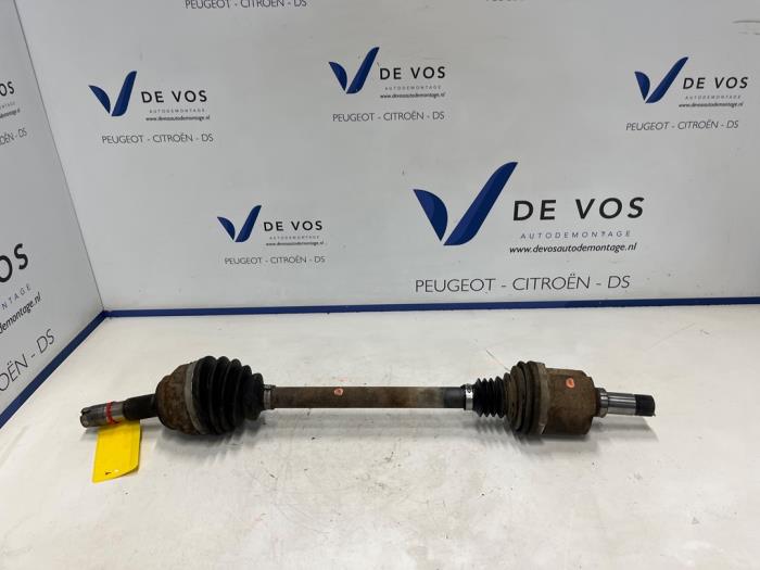 Gebruikte Aandrijfas links-voor Citroen Jumper (U9) 2.2 Blue HDi 140 Prijs € 200,00 Margeregeling aangeboden door De Vos Onderdelen