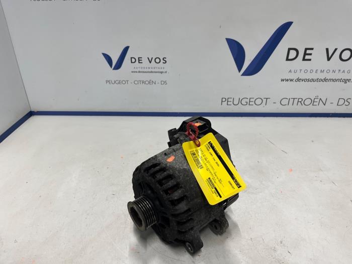 Gebruikte Dynamo Citroen Jumpy 2.0 Blue HDI 120 Prijs € 450,00 Margeregeling aangeboden door De Vos Onderdelen