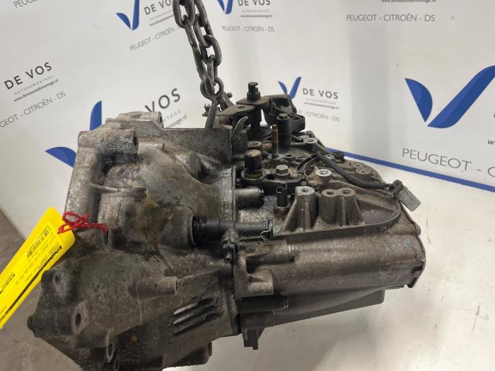 Gebruikte Versnellingsbak Citroen Jumpy 2.0 Blue HDI 120 Prijs € 1.000,00 Margeregeling aangeboden door De Vos Onderdelen