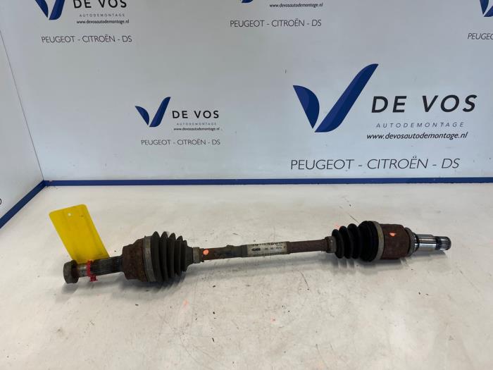 Gebruikte Aandrijfas rechts-achter Peugeot 508 (8D) 2.0 Hybrid4 16V Prijs € 135,00 Margeregeling aangeboden door De Vos Onderdelen