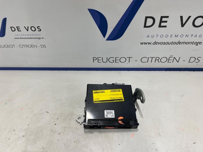 Gebruikte Start/Stop computer Peugeot 108 1.0 12V VVT-i Prijs € 350,00 Margeregeling aangeboden door De Vos Onderdelen