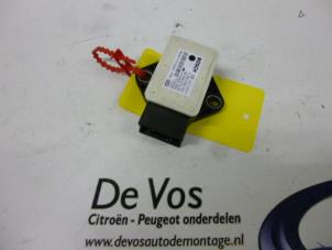 Gebruikte Stabilisatie Regel Sensor Peugeot 3008 I (0U/HU) 1.6 HDiF 16V Prijs € 100,00 Margeregeling aangeboden door De Vos Autodemontagebedrijf