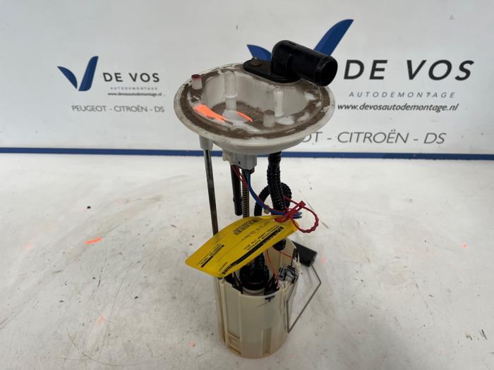 Gebruikte Tank element Pomp Citroen Jumper (U9) 2.2 HDi 110 Prijs € 115,00 Margeregeling aangeboden door De Vos Onderdelen