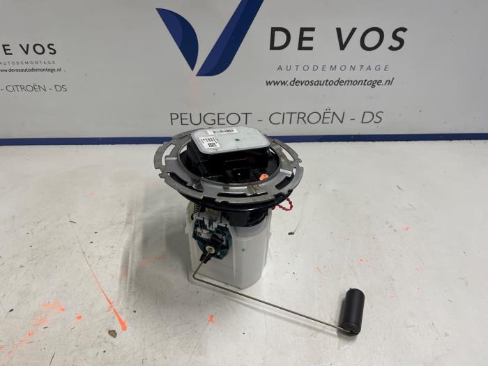 Gebruikte Tank element Pomp Opel Astra L Sports Tourer (F4/FC/FN/FR) 1.6 Plug-in Hybrid Turbo 16V Prijs op aanvraag aangeboden door De Vos Onderdelen