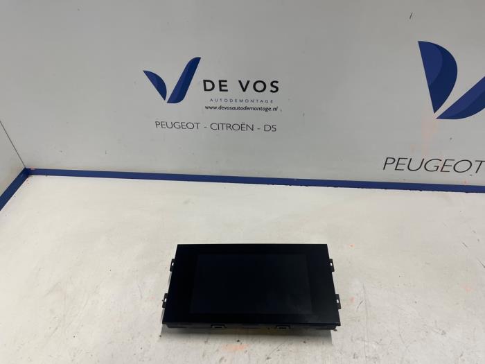 Gebruikte Display Interieur Opel Mokka 1.5 CDTi 16V Prijs op aanvraag aangeboden door De Vos Onderdelen