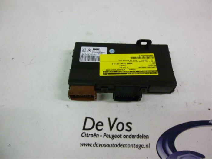 Gebruikte Computer Diversen Peugeot 308 CC (4B) 2.0 HDi 16V Euro 5 FAP Prijs € 90,00 Margeregeling aangeboden door De Vos Onderdelen