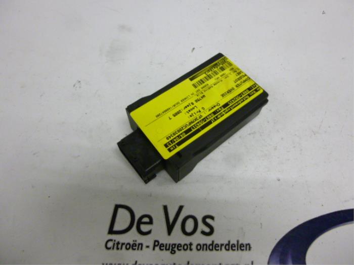 Gebruikte Computer Diversen Peugeot 1007 (KM) 1.6 GTI,Gentry 16V Prijs € 35,00 Margeregeling aangeboden door De Vos Onderdelen