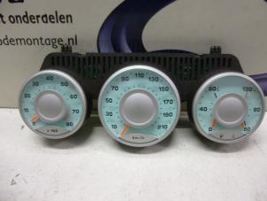 Gebruikte Kilometerteller KM Citroen C8 (EA/EB) 2.0 16V Prijs € 70,00 Margeregeling aangeboden door De Vos Onderdelen