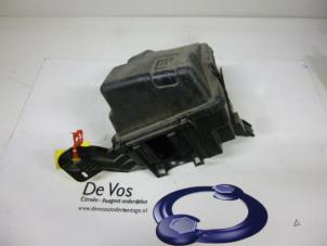 Gebruikte Relais Houder Citroen C3 (SC) 1.4 HDi Prijs € 15,00 Margeregeling aangeboden door De Vos Autodemontagebedrijf