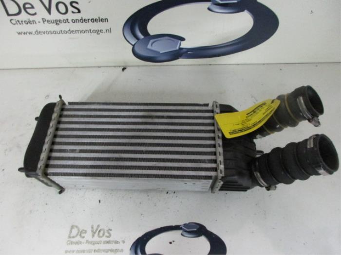Gebruikte Intercooler Peugeot 207 Prijs € 100,00 Margeregeling aangeboden door De Vos Onderdelen