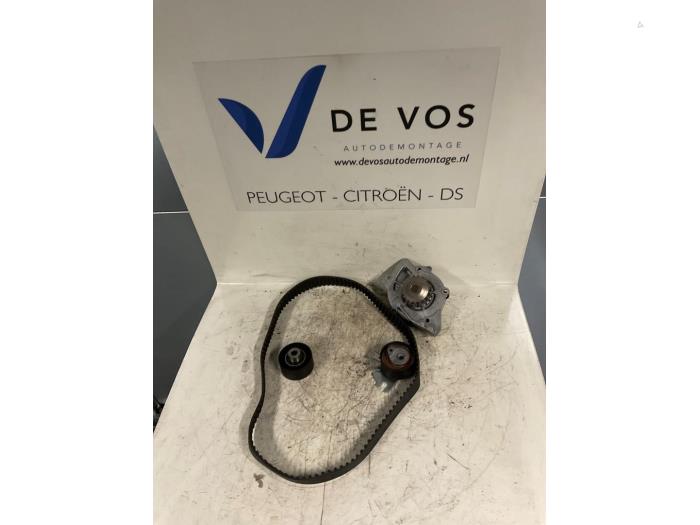 Gebruikte Distributieset Peugeot Expert (G9) 2.0 HDi 140 16V Prijs € 80,00 Margeregeling aangeboden door De Vos Onderdelen