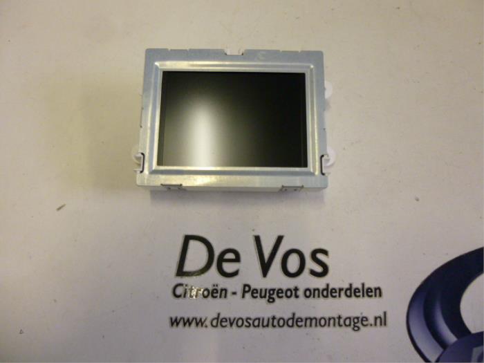 Gebruikte Display Interieur Peugeot 208 I (CA/CC/CK/CL) 1.6 16V THP 155 Prijs € 70,00 Margeregeling aangeboden door De Vos Onderdelen