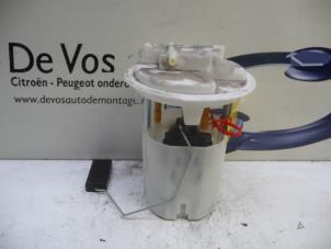 Gebruikte Brandstofpomp Elektrisch Peugeot RCZ (4J) 1.6 16V THP Prijs € 90,00 Margeregeling aangeboden door De Vos Autodemontagebedrijf