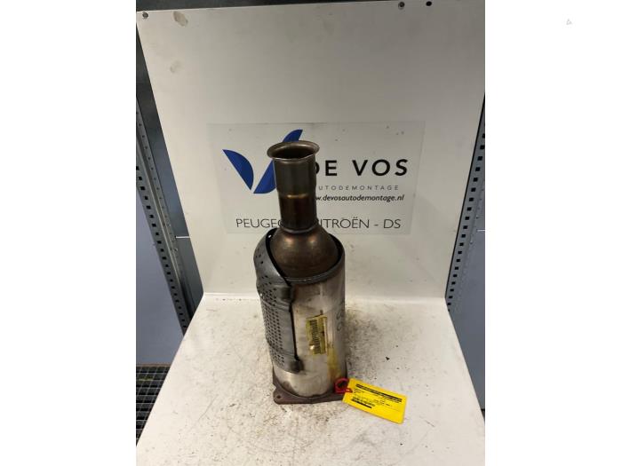 Gebruikte Roetfilter Peugeot 607 (9D/U) 2.2 HDi 16V FAP Prijs € 160,00 Margeregeling aangeboden door De Vos Onderdelen
